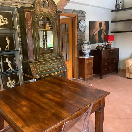 Foglia Di Quercia Tatil Evi Savona